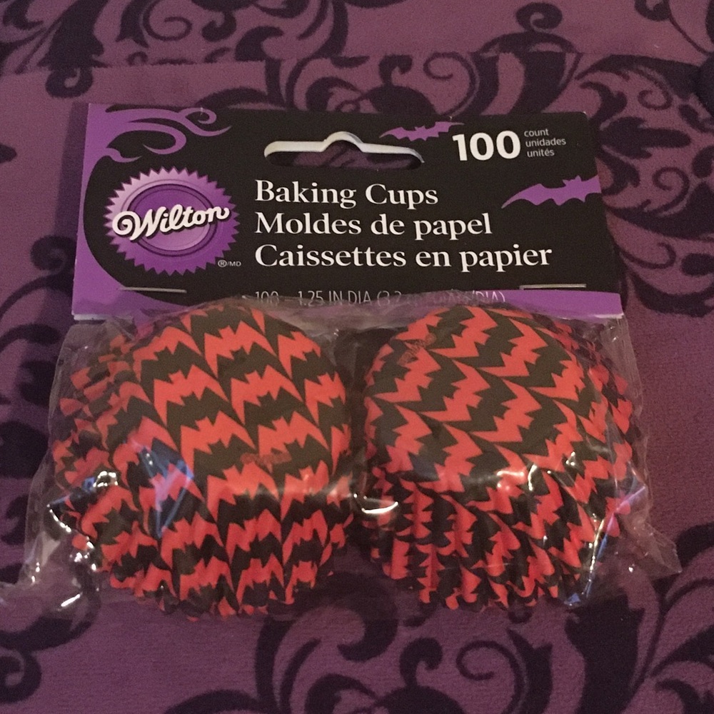 🎃 5 Packs Wilton Baking Cups